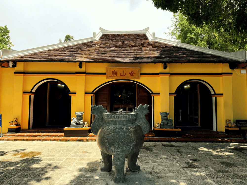 Miếu Bà Phi Yến (Nguồn: Du lịch Côn Đảo)